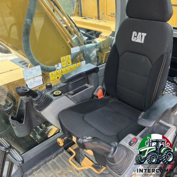 CAT 320 - immagine 7